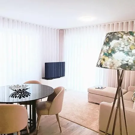 アパート Elite 3b