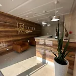 Apartment Elite 3b *